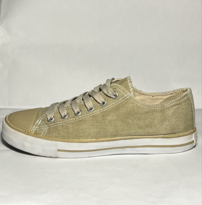 Tenisi kaki stil Converse