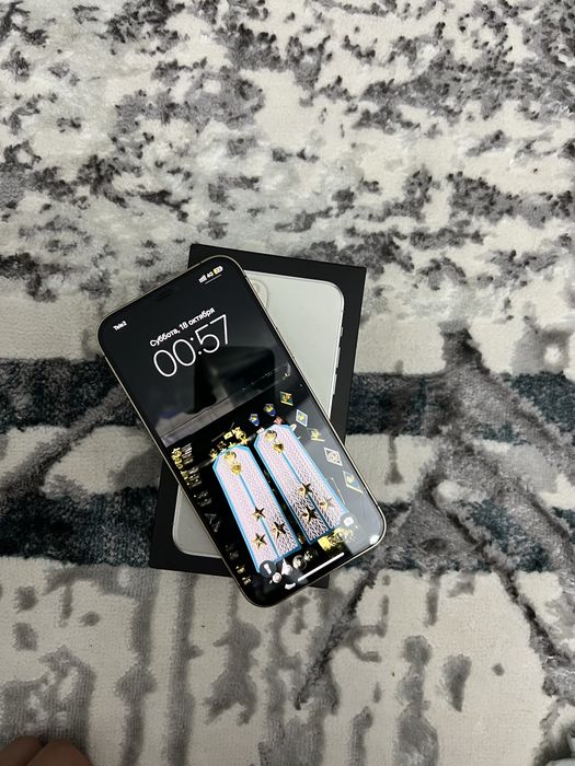 Iphone 12 pro max gold