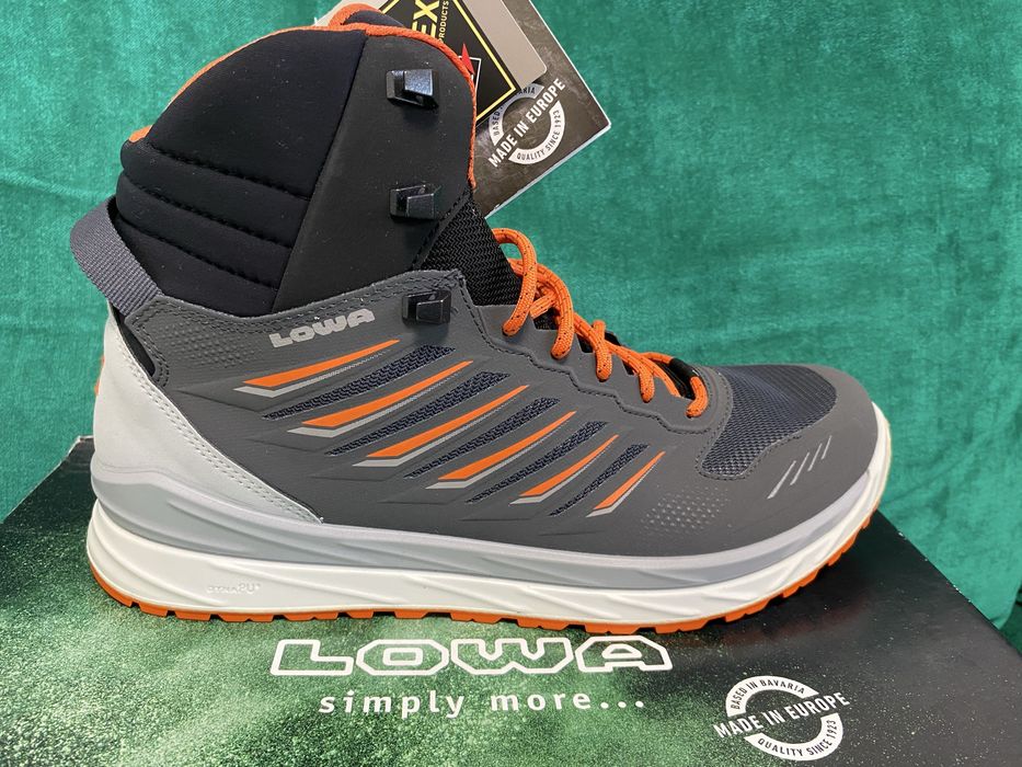 Ghete Lowa Axos GTX marimea 42