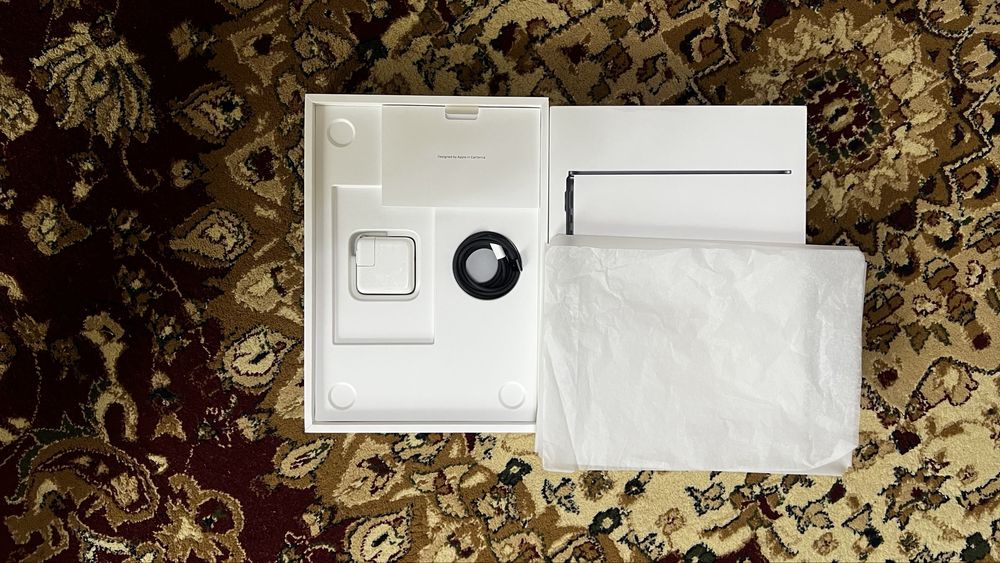 Macbook air m2 8/256