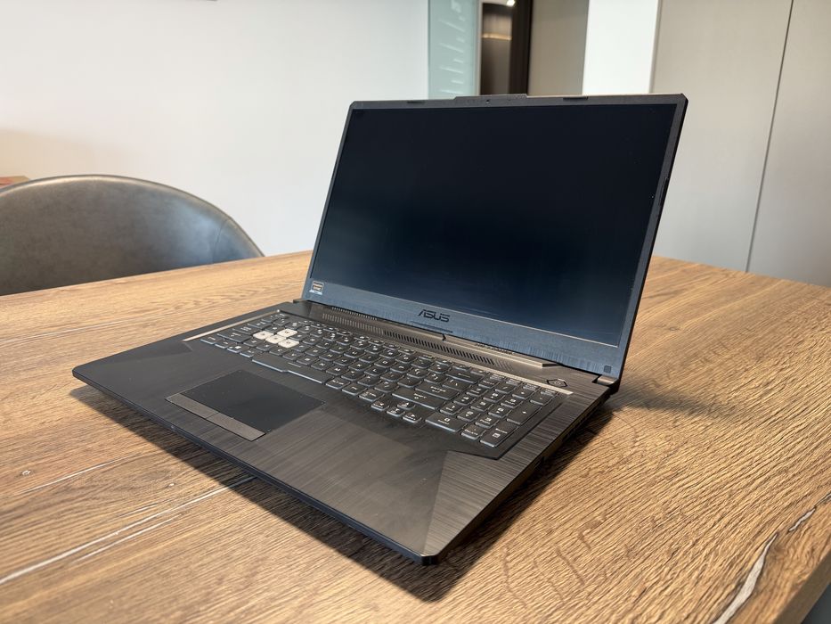 Laptop ASUS TUF A17 FA706IU