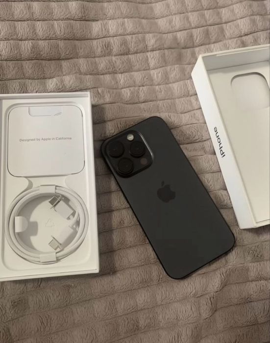 Айфон 15 про черный 84%