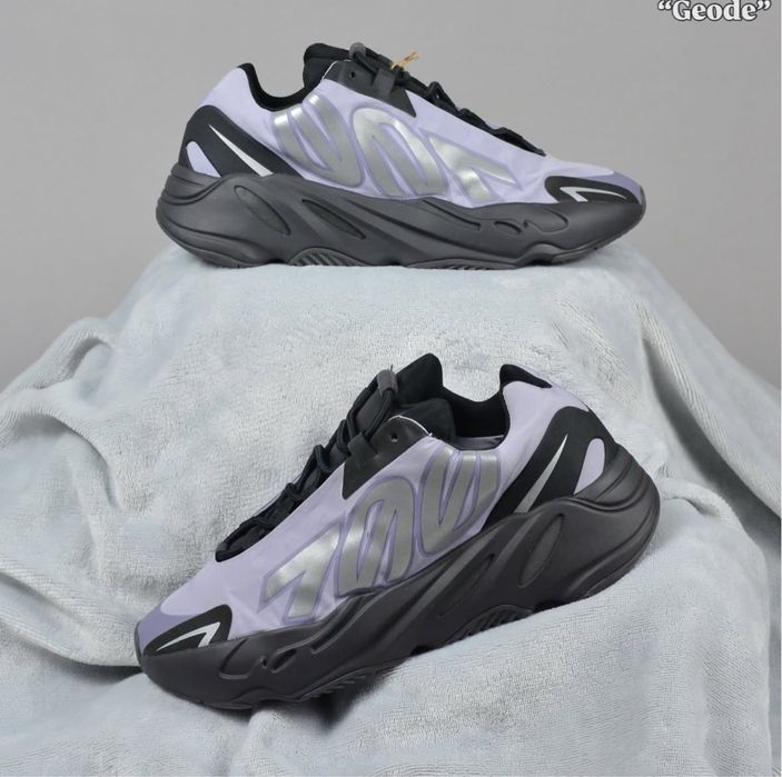 Pantofi Sport Adidas Yeezy 700 MNVN 100% originali
