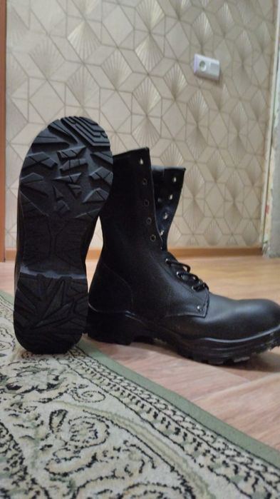 Продам новые летние берцы