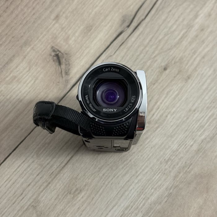 Sony Handycam HDR-CX200E