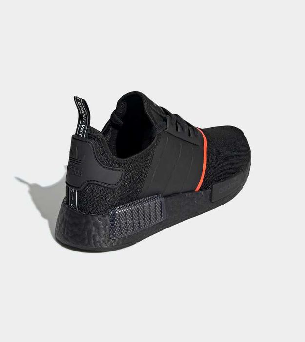 Оригинални дамски обувки ADIDAS NMD_R1    EU37 1/3
