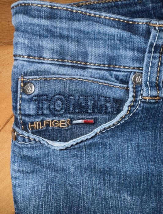 Blugi tommy hilfinger  S