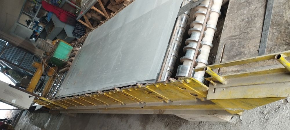 Profnastil chiqarish stanogi