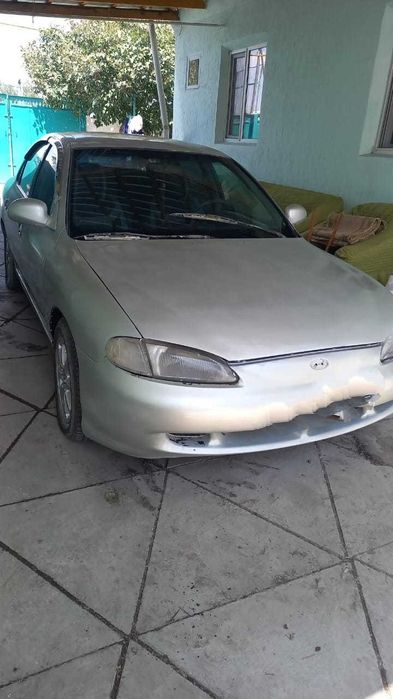 Hyundai Avante 1995 года