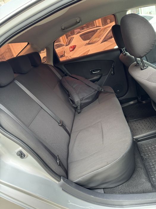 Nissan Almera G15