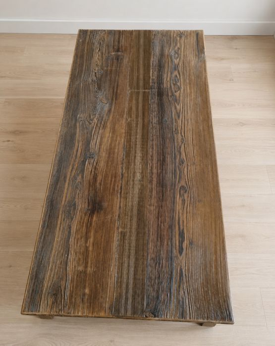 Masă rustică din lemn vechi, realizată artizanal 119,5 x 55x57 cm