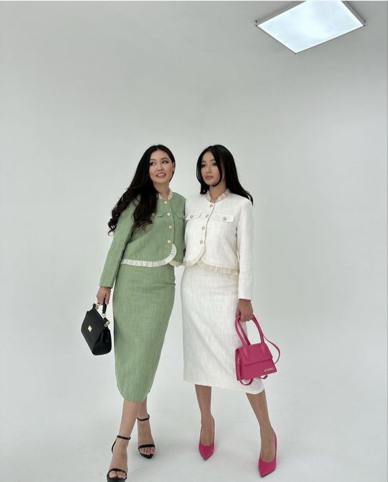 Продается твидовая двойка