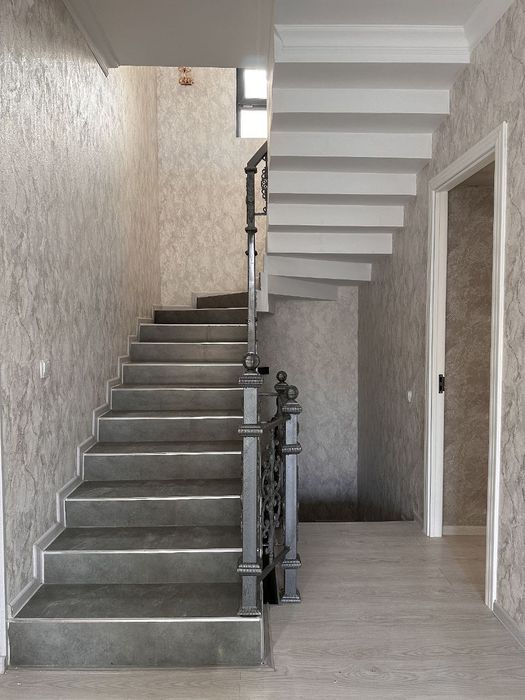 Хасанбой 7 хона, 2.3 сотх янги ремонт