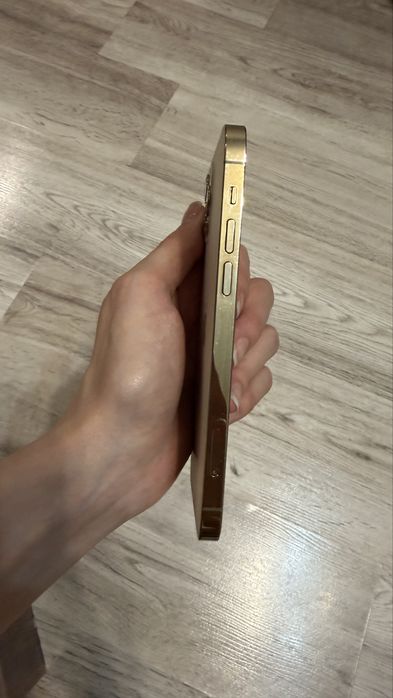Продам Iphone 12 Pro