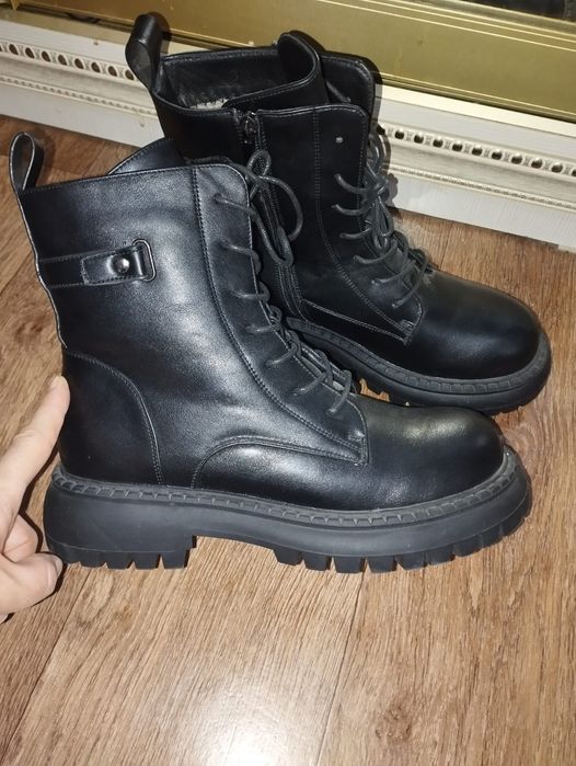 Ботинка   5000тг