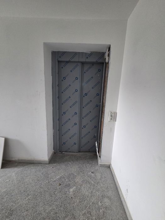 Продава се Двустаен апартамент в Перник, Рено - 63 кв.м за 612 €/кв.м - Снимка #3