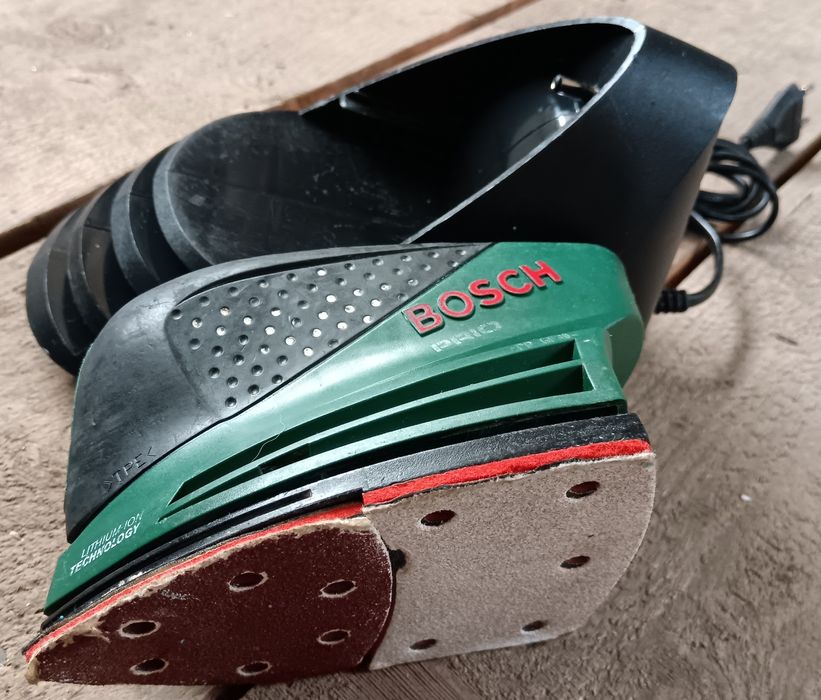 Șlefuitor BOSCH, acumulator și încărcător incluse