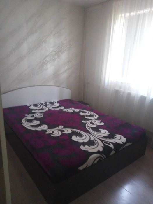 Închiriez apartament
