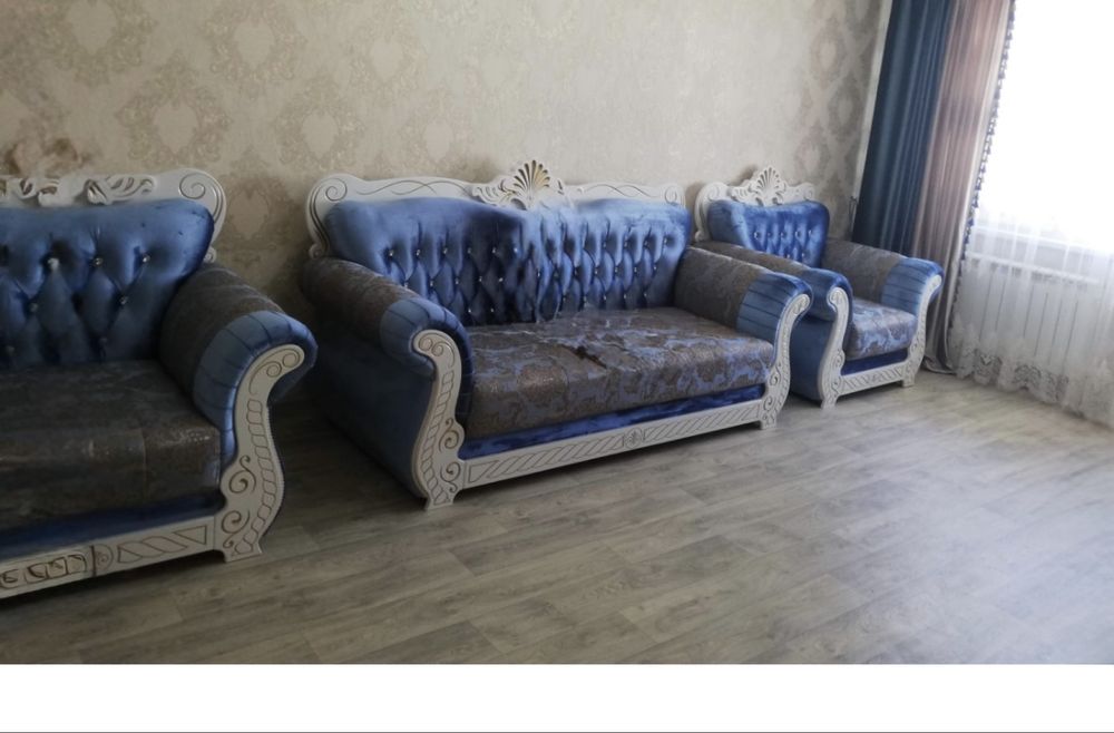 Диван с креслами