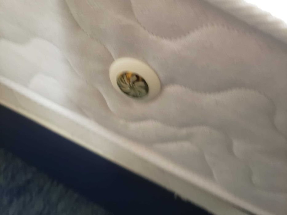 Saltea in stare buna 2m/1,80m