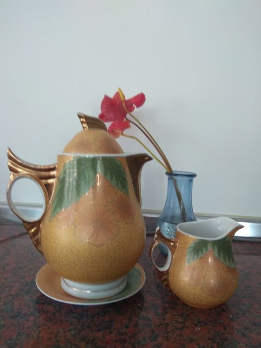 Молочник и чайник