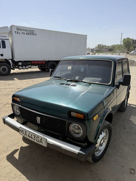 Niva-Lada 2121..