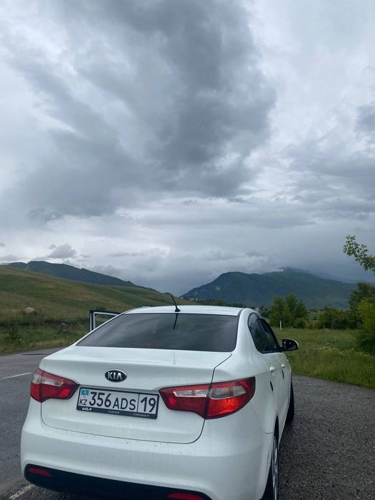 Кия рио 2013 год