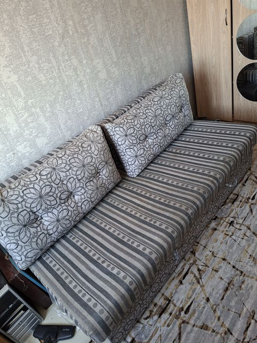 Отдам раскладной диван бесплатно