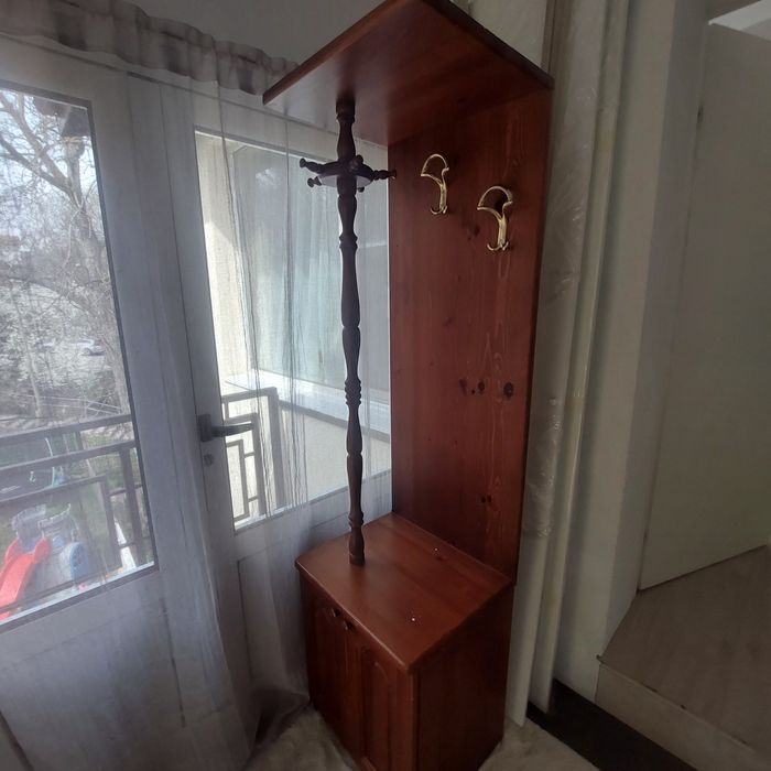 Шкаф за коридор със закачалки/портманто