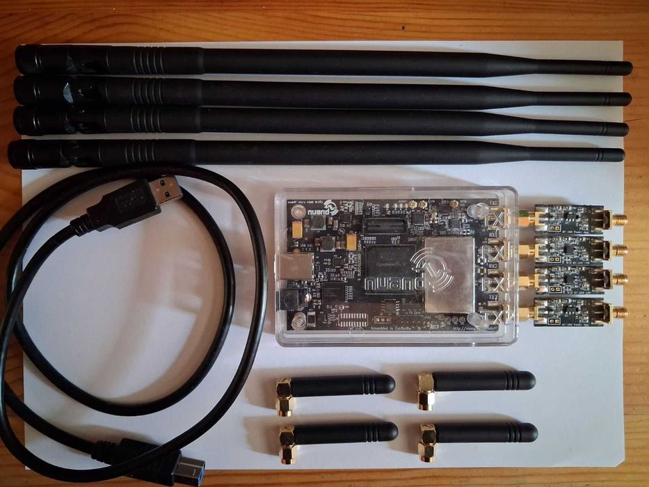 Продавам SDR Nuand bladeRF 2.0 micro xA4 и HackRF+PortaPack H2 Mayhem