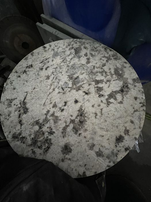 Плотове от технически камък гранит и керамика