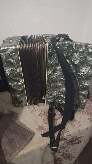 Аккардион сатылады Вальтмастер жақсы жағдайы.