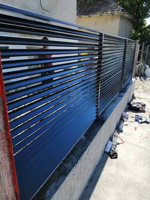 Construim garduri si porti din panouri stil jaluzele, sipca metalica, tabla cutata, BCA