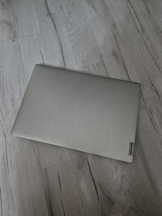 Lenovo IdeaPad 3 (15ADA05)