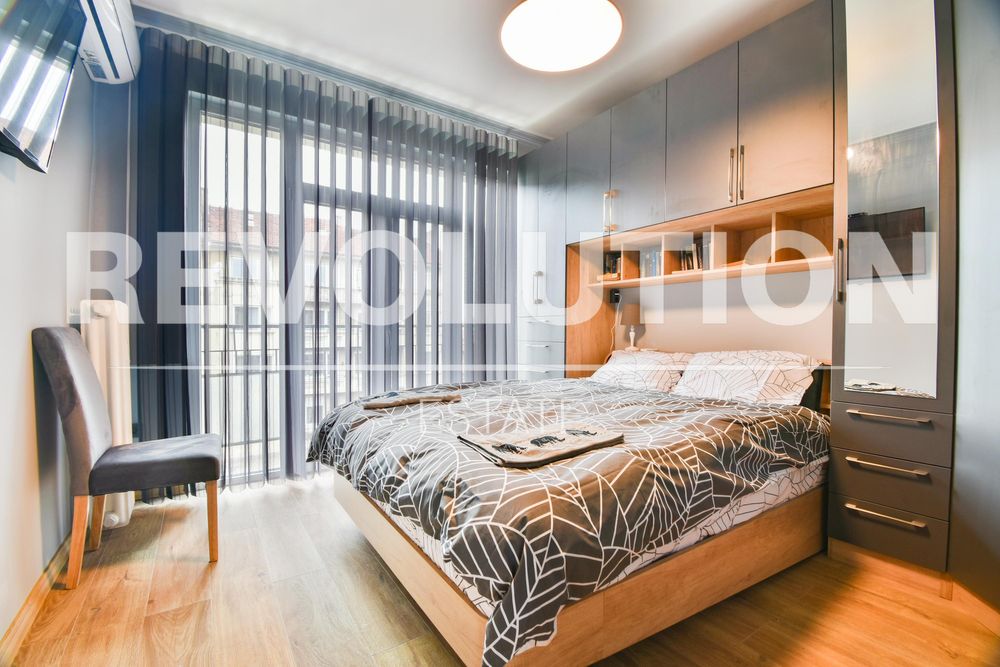 Дава се под наем Тристаен апартамент в София, Център - 90 кв.м за 2000 € - Снимка #7