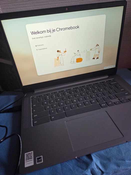 Продавам лаптоп Lenovo