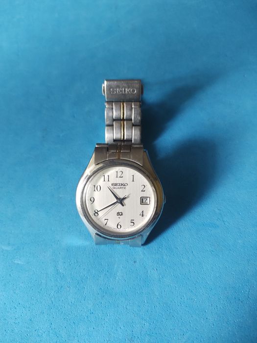 Часовници FESTINA и SEIKO Quartz