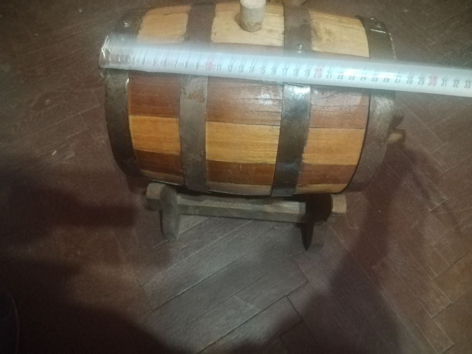 Старо дървено буренце