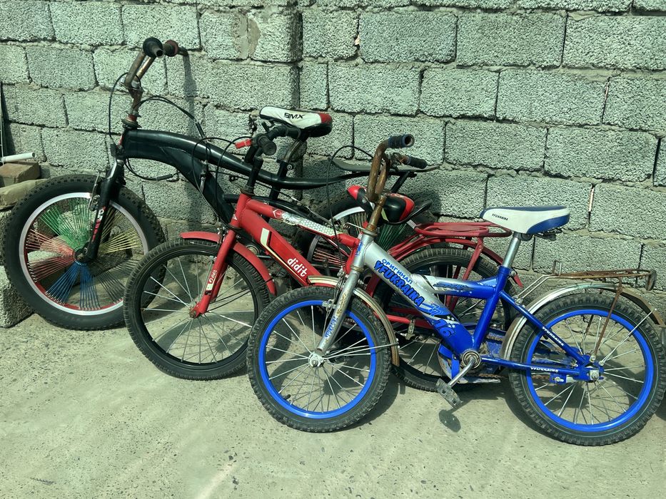 Velosiped 3ta sotiladi