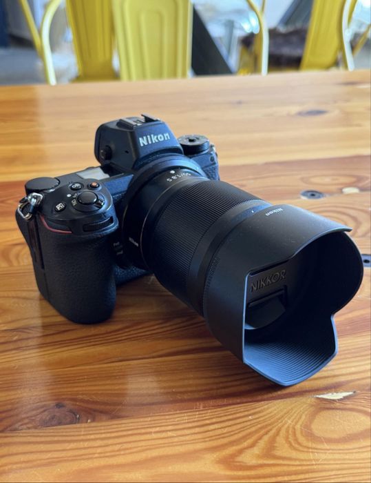 Kit Nikon Z6 (Full Frame) + Obiectiv 50mm f/1.8 S + Încărcător + Card 64GB