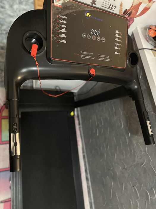 Banda de alergat  suportata 130 kg folosita de cateva ore! Ca noua