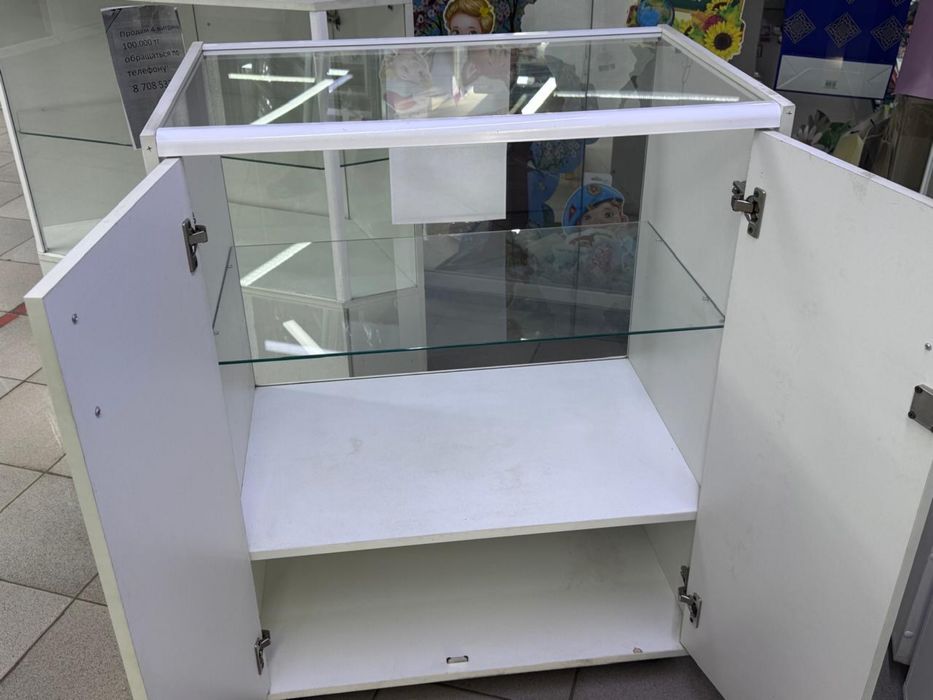 Продам витрину 4 шт