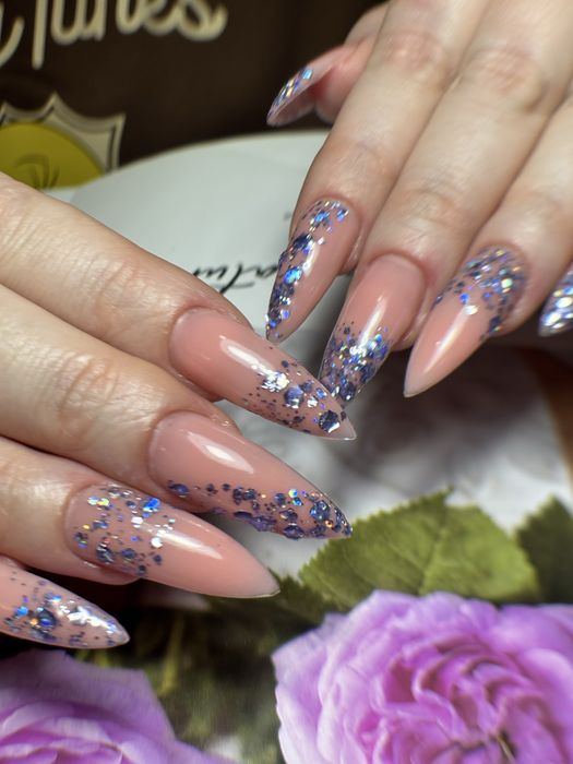 Маникюр педикюр!