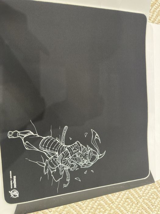 Продам игровой коврик Kurosun Samurai