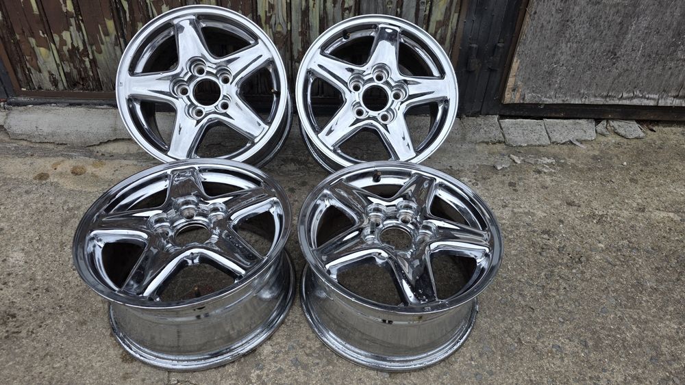 Оригинални 16" Chevrolet Camaro 1997 5x120.65 8j ET55 / 70.3 mm.