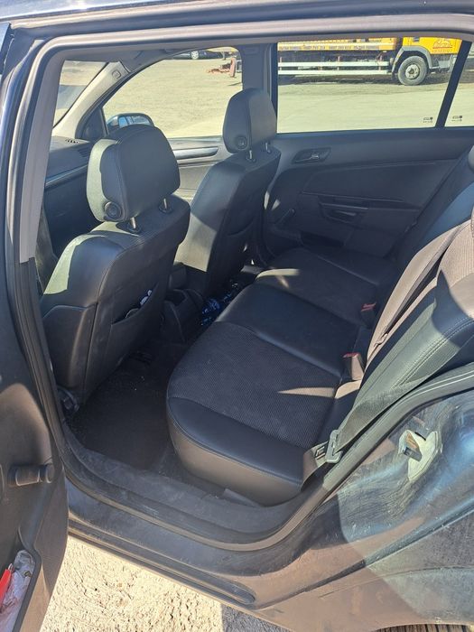 Опел Астра 1.7 cdti на части !