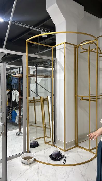 Мебель для бутика