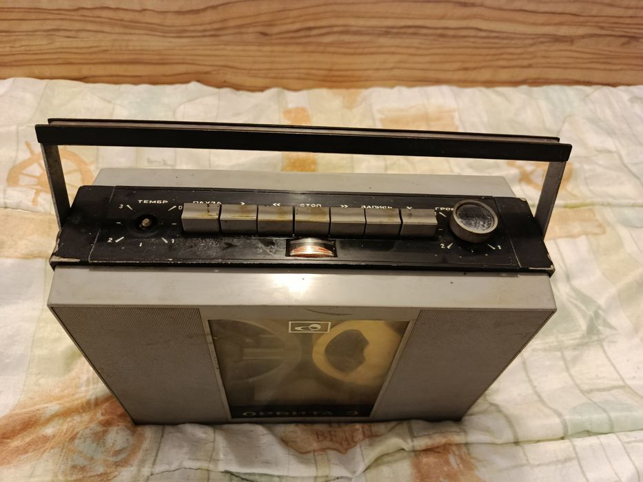 Видео/радио от едно време.