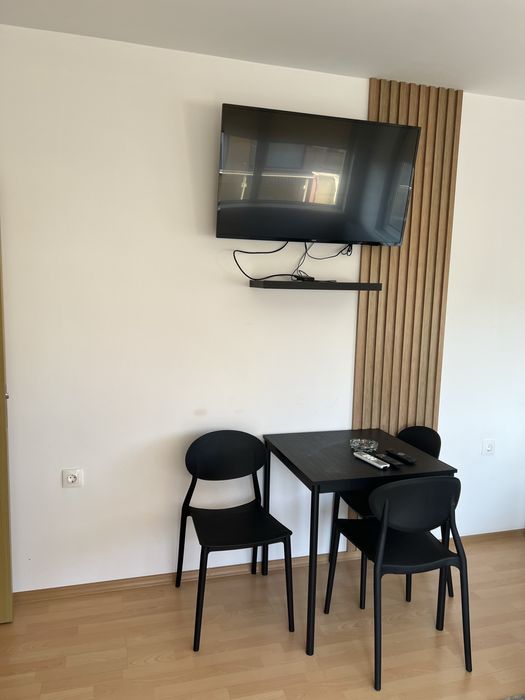 Студио или апартамент под наем / целогодишно