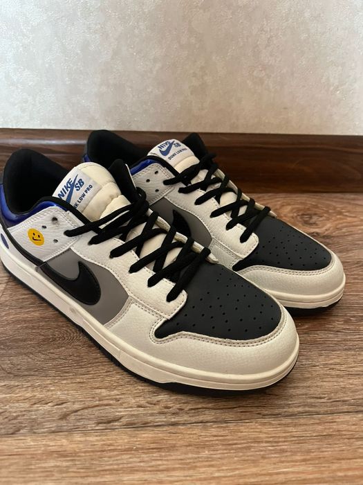 Кроссовки новые, размер 44.